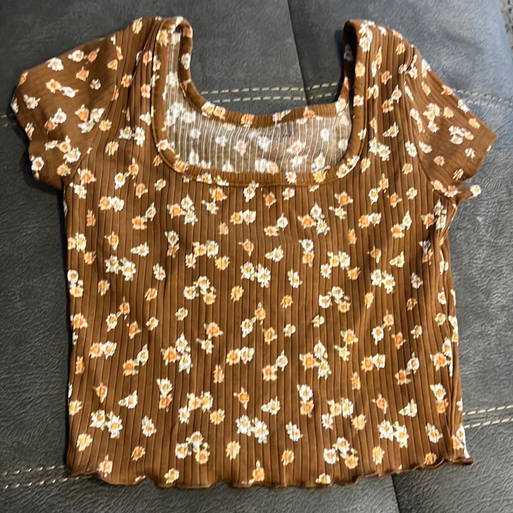 Arizon Juniors Womens crop top brown floral size M. New